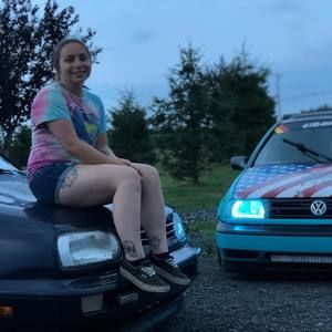 Meet your Posher, Darien